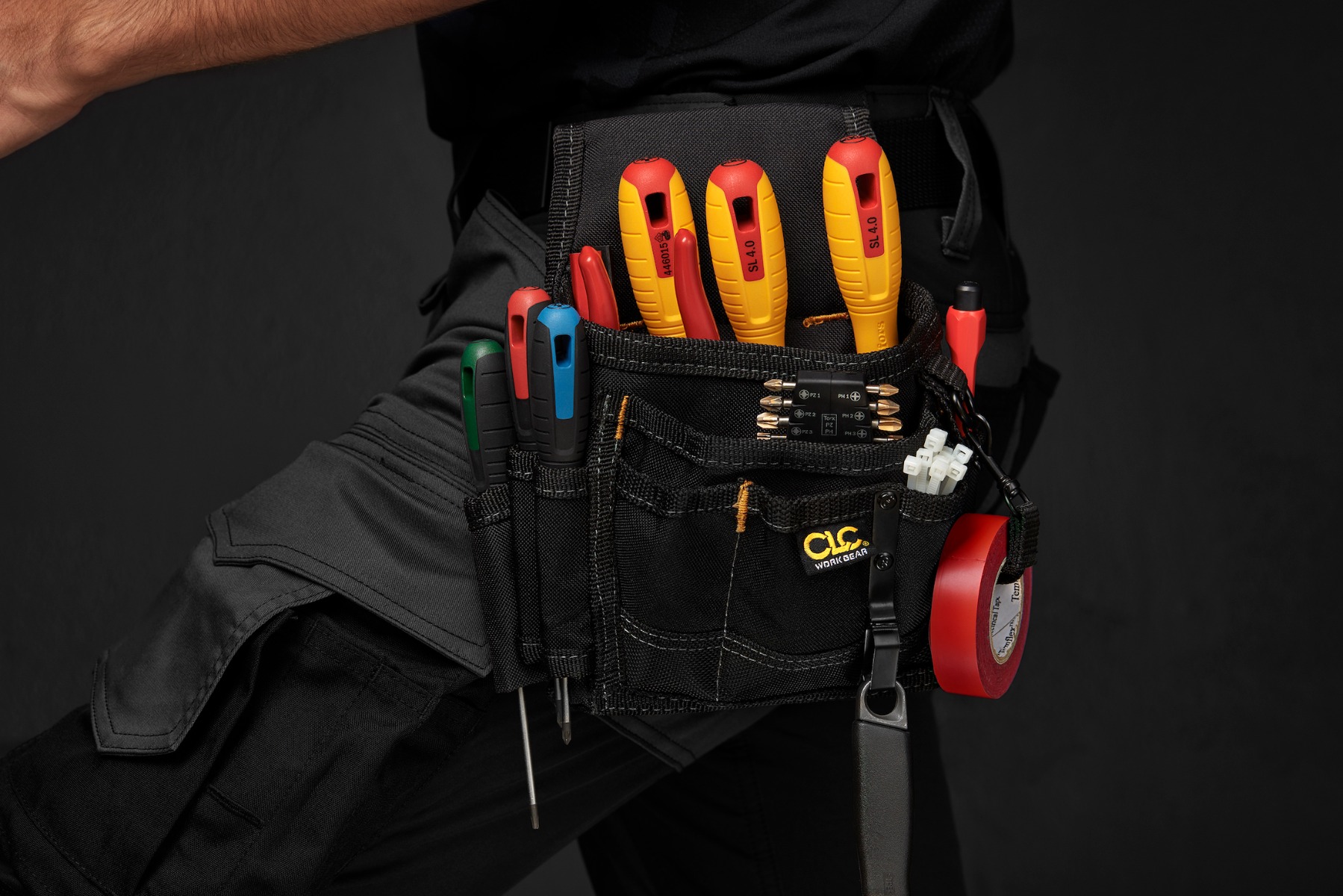 Buy tool storage bags and tool carrying bags online | CLC Europe